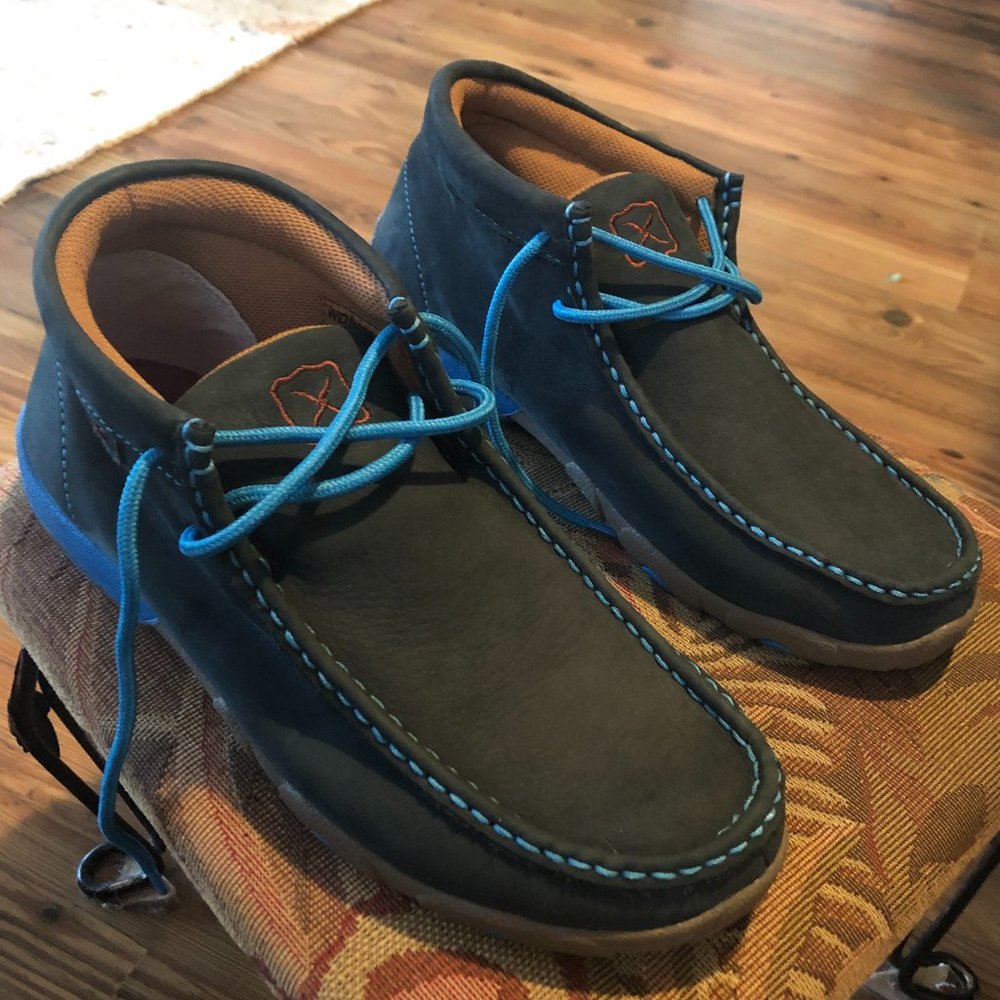 women’s casual leather boots